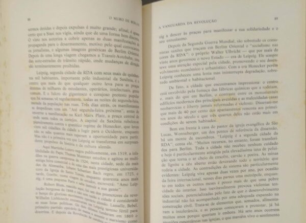 O Muro de Berlim [Paperback] unknown